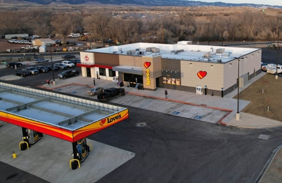 146 New Truck Parking Spaces as Love’s Opens in Alabama and Wyoming