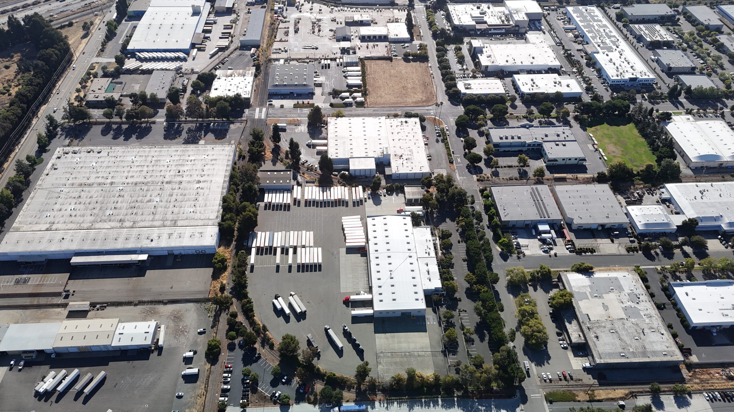 The Growing Need for Trailer Parking and Drop Lots in Modern Logistics
